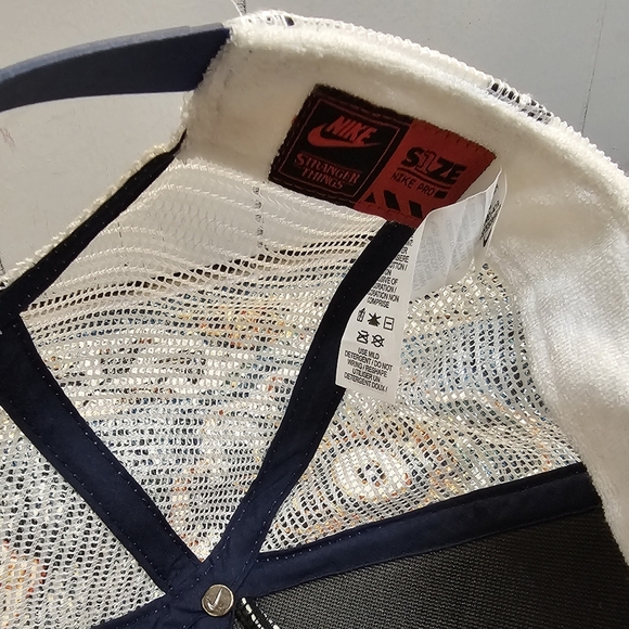 NWOT Nike Stranger Things Hawkins High School Snapback Hat - Picture 5 of 8